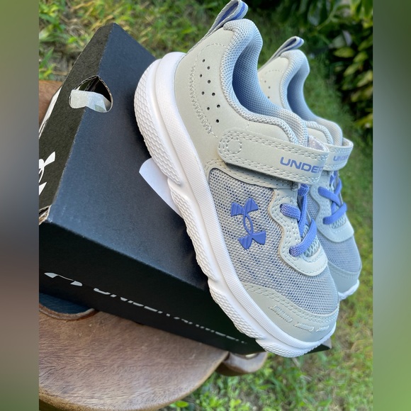 Under Armour toddler girl sneakers grey - blue/violet -  size 9 NEW IN BOX - Picture 5 of 9
